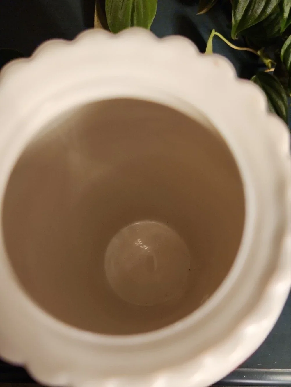 Anchor Hocking Vitrock Milk Glass Vase with Red Flamingo Motif LIKE NEW